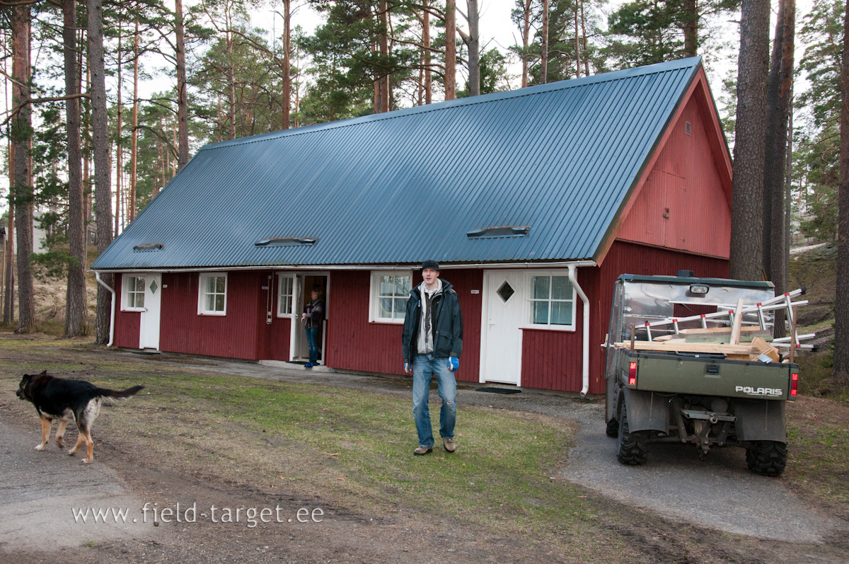 0007   igal uhel oma majutus majake